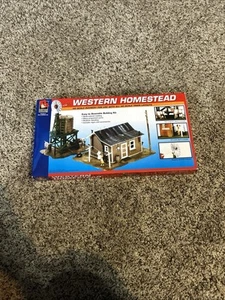 Western Homestead escala HO Life Like Trains caja abierta - Imagen 1 de 8