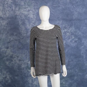 Old Navy Maternity Long Sleeve Black White Stripe Knit Top Sz S - Picture 1 of 4