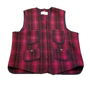 LL Bean Vintage Vest Men's Size Medium Red Black Wool Blend Plaid Full Zip USA - Picture 1 of 4
