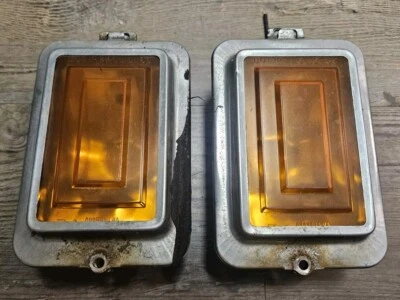 Cadillac Coupe Deville 1977-1979 luces de señalización de giro LH RH OEM Foto 1 de 4