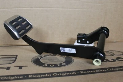 Audi A4 B8 A5 8W2723140A New Genuine VW part - Image 1 of 3