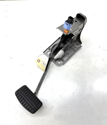 Pedal de freno Mitsubishi Eclipse Cross 2018-2025 OEM Foto 1 de 4