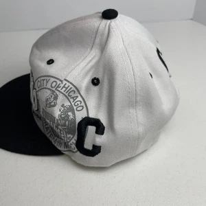 Jinx Head Wear - Chicago Big Bold Embroidered Snapback - Bild 1 von 6