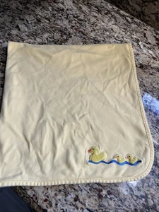 Vintage CARTERS DUCKIE Babydecke Baumwolle Enten Ente bestickt gelb Unisex - Bild 1 von 5