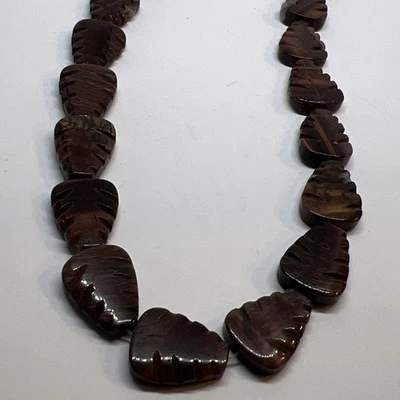 Hand Carved Tiger’s Eye Gemstone Leaves 17” Necklace 8782 - Image 1 of 4