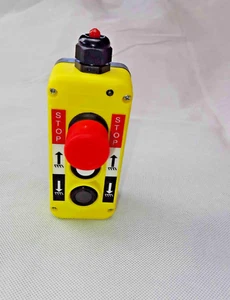 Forstfunk FF02 Funkhandsteuerbirne  2 Funktionen + Not-Halt /230VAC - Picture 1 of 2