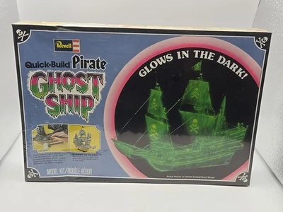 Kit modelo H-519 Revell Pirate Ghost Ship 1978 vintage brilla en la oscuridad Foto 1 de 4
