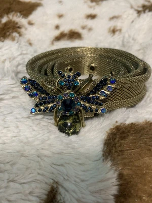 Rare VTG Y2k Metal Gold Tone Mesh Fly/ Bee Brooch  Bling Belt Sz L -XL 45”Retro. - Image 1 of 4
