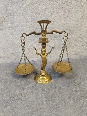 "Estatuilla de bola de querubín ángel pequeña escala de equilibrio de latón de colección 6""" Foto 1 de 4