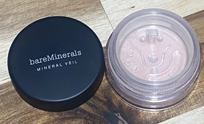bareMinerals Mineral Veil Finishing Powder - Image 1 of 3