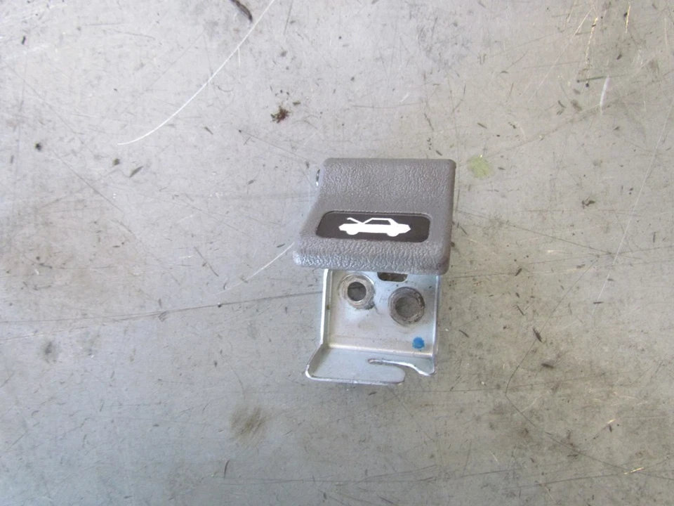 Subaru Baja 2003 capó palanca de liberación  Foto 1 de 1