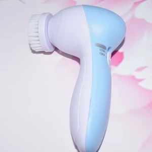 Cepillo Limpiador Facial Eléctrico 5 en 1 Exfoliante Masajeador Limpieza Profund - Imagen 1 de 14