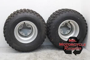 08-15 BRP CAN-AM DS450 DS 450 EFI OEM LLANTAS TRASERAS LLANTAS CON NEUMÁTICOS 20x10-9 q - Imagen 1 de 6