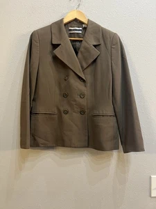 AMANDA SMITH PETITES- Green Suit, Pleated Pants, Double Breasted Jacket, Size 8P - Picture 1 of 6