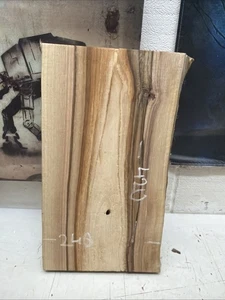 Madera maciza de nogal italiano 420-240-40 mm de espesor secado al horno - Imagen 1 de 6