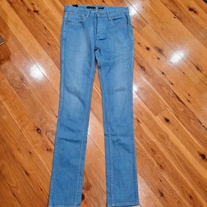 Men's size 31 x 34 'WRANGLER' Blue Stranglers jeans - AS NEW - Picture 1 of 7