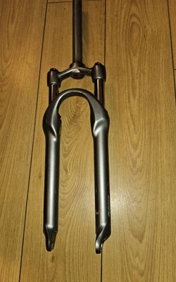 S R Suntour XCP 75 Suspension Fork 26" Wheel 1 1/8" Steerer 90mm QR Disc Brake  - Image 1 of 4