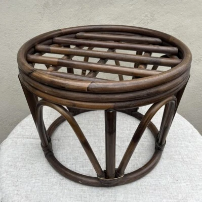 Taburete otomano vintage Pier 1 Imports marrón bambú madera curvada ratán 18”W X 13”H Foto 1 de 4