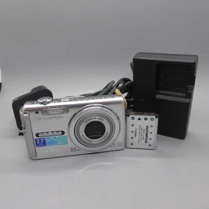 Olympus Digital Camera FE-340 8.0MP Silver Tested With Battery and Charger - Picture 1 of 8
