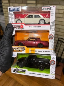 JDM TUNERS METAL DIE CAST 1:32 Scale 1973 Datsun 510 Widebody, Jada JUST TRUCKS - Picture 1 of 5