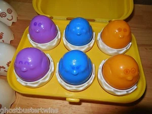 VINTAGE TOMY CARTON SQUEAK EASTER CHICKS BABY SHAPE SORTER EGGS ACTIVITY LOT - Picture 1 of 4