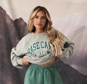 GIRL KNOWS ALL Sweatshirt Basecamp Cali Grey Marl Longsleeve BNWT Women's Large - Picture 1 of 16