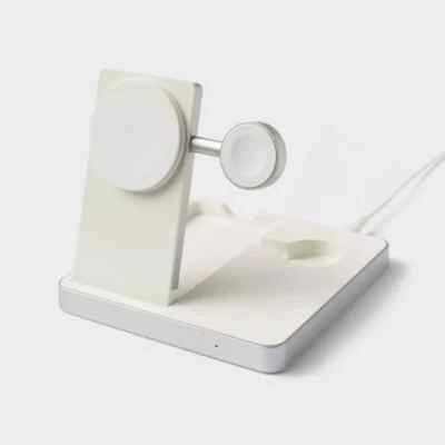 3 in 1 Charger for iPhone apple Watch and AirPod - Image 1 of 4