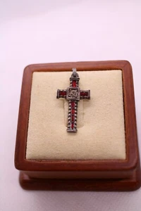 Bellissimo antico ciondolo croce religiosa in argento con granati - Foto 1 di 6