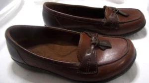 Clarks Collection 15260 Soft Cushion Womens Brown Leather Loafers Shoes US-7.5XW - Picture 1 of 11