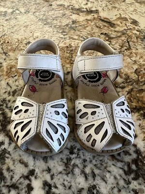 toddler girl shoes size 5 - Image 1 of 4