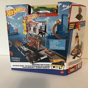 Mattel Hot Wheels City Downtown Tune Up Shop 2021 BRANDNEU - grünes Auto - Bild 1 von 6