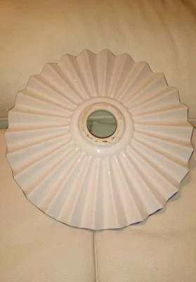 1 ABAT-JOUR ART DÉCO PLISSÉ ANCIEN céramique lampe applique 29 cm bord bleuté  - Photo 1/4