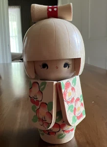 Kokeshi Japanese Wooden Hand Painted Doll 5"; Wonderful! - Picture 1 of 13