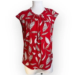 Liz Claiborne Red Leaf Print Pleated Short Sleeve Blouse Size Medium - Picture 1 of 5