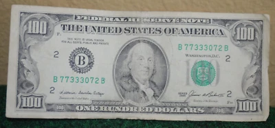 1985 One Hundred Dollar Bill Serial #77333072 Cool 93.5% $100.00 - Image 1 of 4