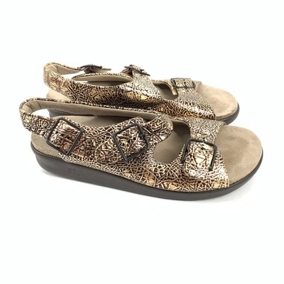 $198 SAS Relaxed 3 Strap Metallic Comfort Walking Sandals 8.5 Womens Bronze Gold - Image 1 of 4