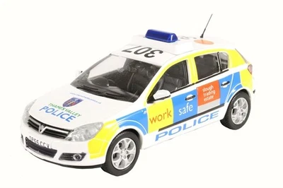 Atlas Editions - Best Of British Police Cars - Vauxhall Astra Thames Valley - Image 1 of 4