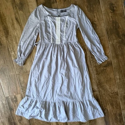 Vestido midi con ribete de encaje campesino colonial pionero de la oscuridad escarlata, azul, M Foto 1 de 4