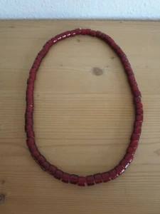 Ethno Look - Außergewöhnliche Halskette - bordeauxrot - 72 cm Länge - NEUWERTIG - Bild 1 von 1