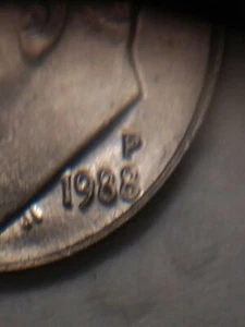 1988 p Roosevelt dime off center - Picture 1 of 3