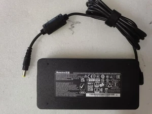 Adaptador de CA original 19V 6.32A 120W HKA12019063-6C para mini PC NUC10FNH - Imagen 1 de 5