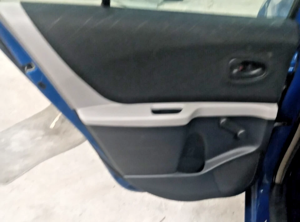 2006 TOYOTA YARIS MK2 - NSR REAR PASSENGER SIDE DOOR CARD PANEL - image 1 of 1
