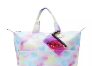 Betsey Johnson Weekender Tasche Batik Pink Large Marly Logo Neu 118 $ - Bild 1 von 5