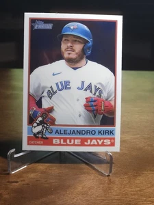 2025 Topps Heritage - High Number SP Alejandro Kirk #489 Chrome, Blue Jays  - Bild 1 von 2