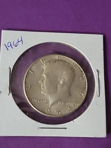 90% Silver 1964 Kennedy 1/2 Dollar Circulated 11.25g Silver - Picture 1 of 9