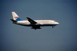 Dia RC-CTA Boeing 737-200 Croatia Airlines 20.05.1992 FRA 35mm gerahmt OP-L10-88 - Bild 1 von 1