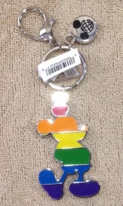 Llavero arco iris Walt Disney World Parks 2019 Mickey Mouse NUEVO - Imagen 1 de 4