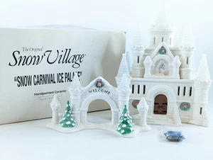 Dept 56 Snow Village - Snow Carnival Ice Palace 54850 Edificio de Navidad Iluminado - Imagen 1 de 6