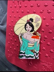 Mulan Fantasy Pin With Yellow Umbrella  LE 50 - Picture 1 of 12