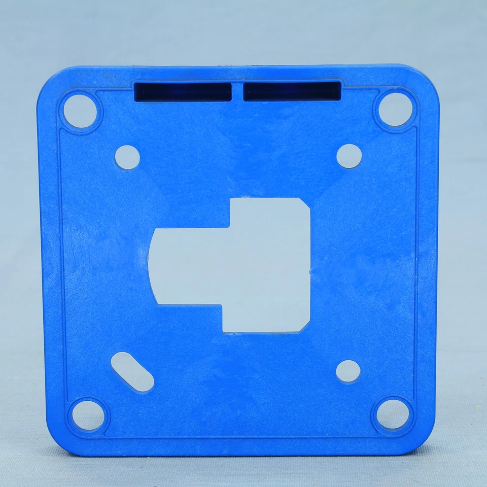 Cooper Pin & Sleeve Polarizer Plate 208Y/120 VAC ARC65C BLUE 0402971 192444 60A - Image 1 of 4